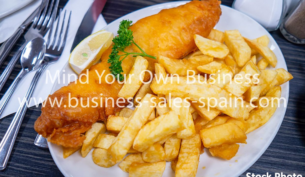 1280px-Fish_and_chips_blackpool