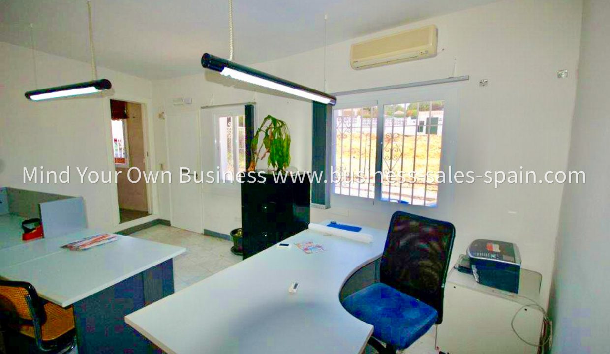 807f17fb-f3c0-42b9-8e7a-6d9a01e34570 (1)