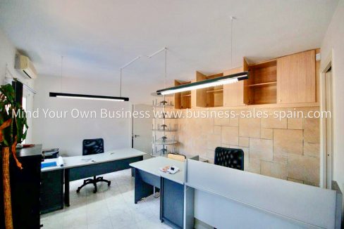 c797d340-b71c-456e-a01c-57672d95d365 (1)