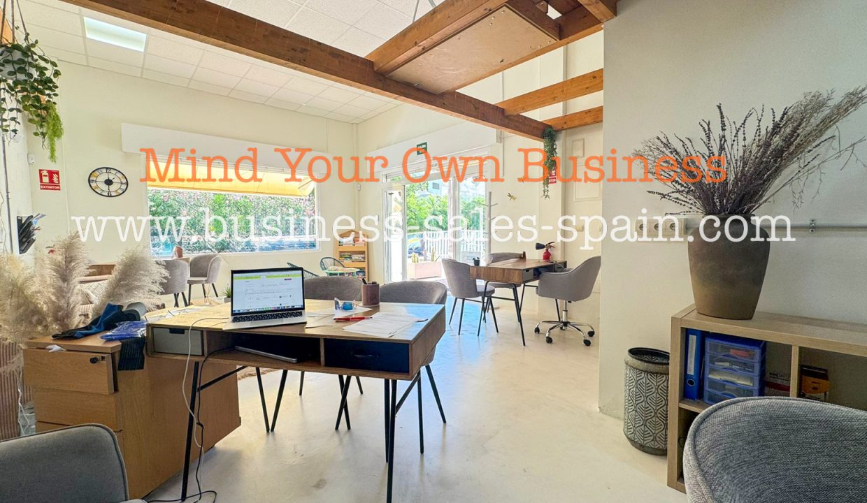 WhatsApp Image 2025-08-20 at 14.00.04 (1)