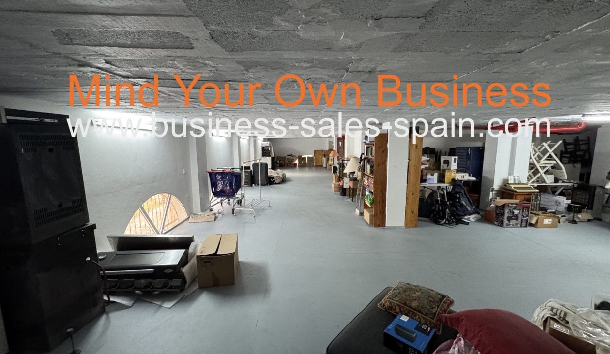 11. Storage Upper 3 - wm