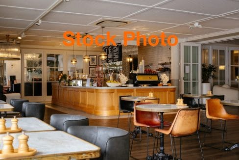 1. restaurant johan-mouchet-_BwDPHg2oEY-unsplash copy